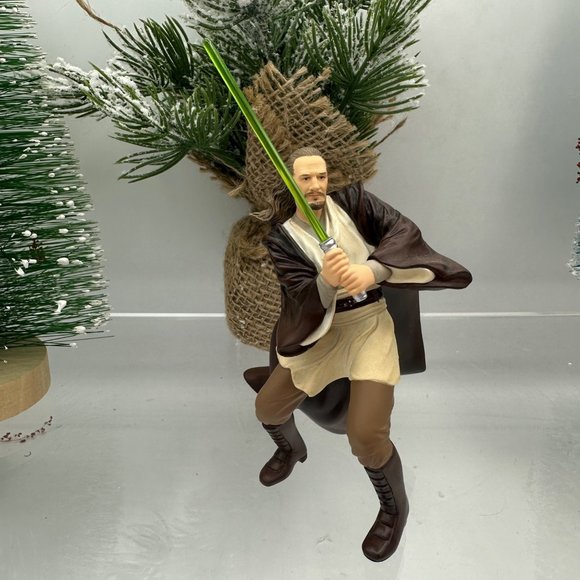 Hallmark Keepsake Ornament Star Wars Qui Gon Jinn Figurine Christmas Holiday - Picture 6 of 8
